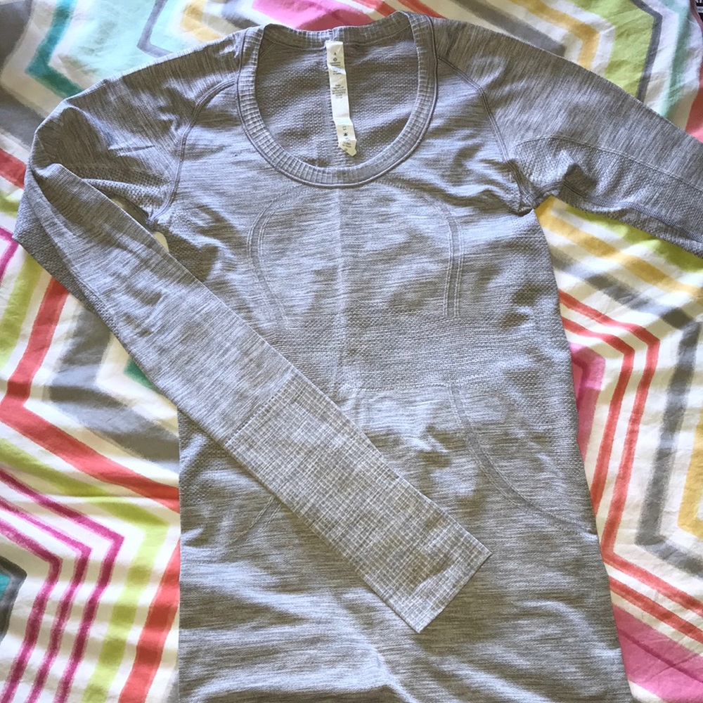 lululemon gray long sleeve